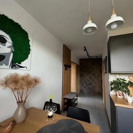 Przy Fontannie W Mragowie شقة مارونجوفو